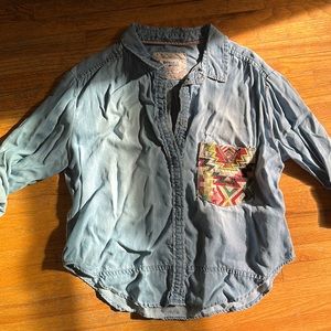 Anthropologie denim shirt with embroidered pocket. Size M